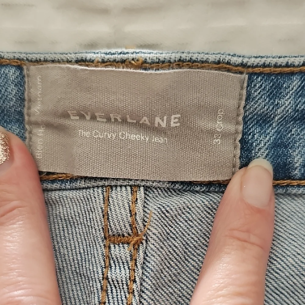 Everlane Men's Relaxed Light Blue Jeans - Picture 2 of 3